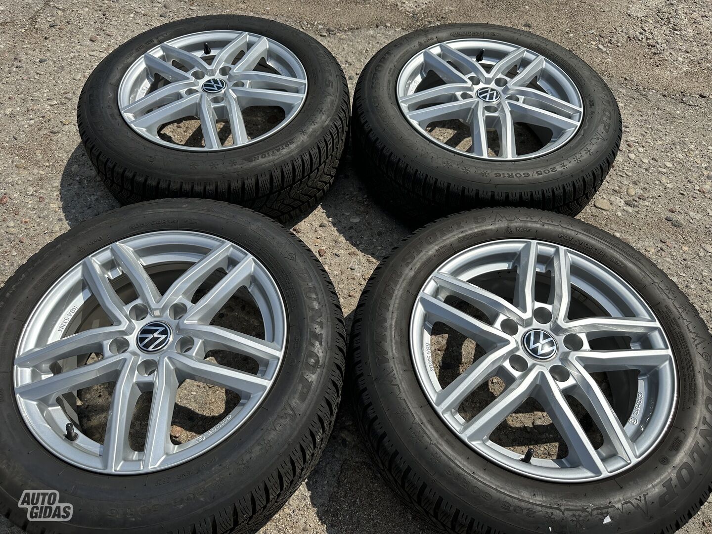 Volkswagen Siunciam, 6.5J ET46 light alloy R16 rims