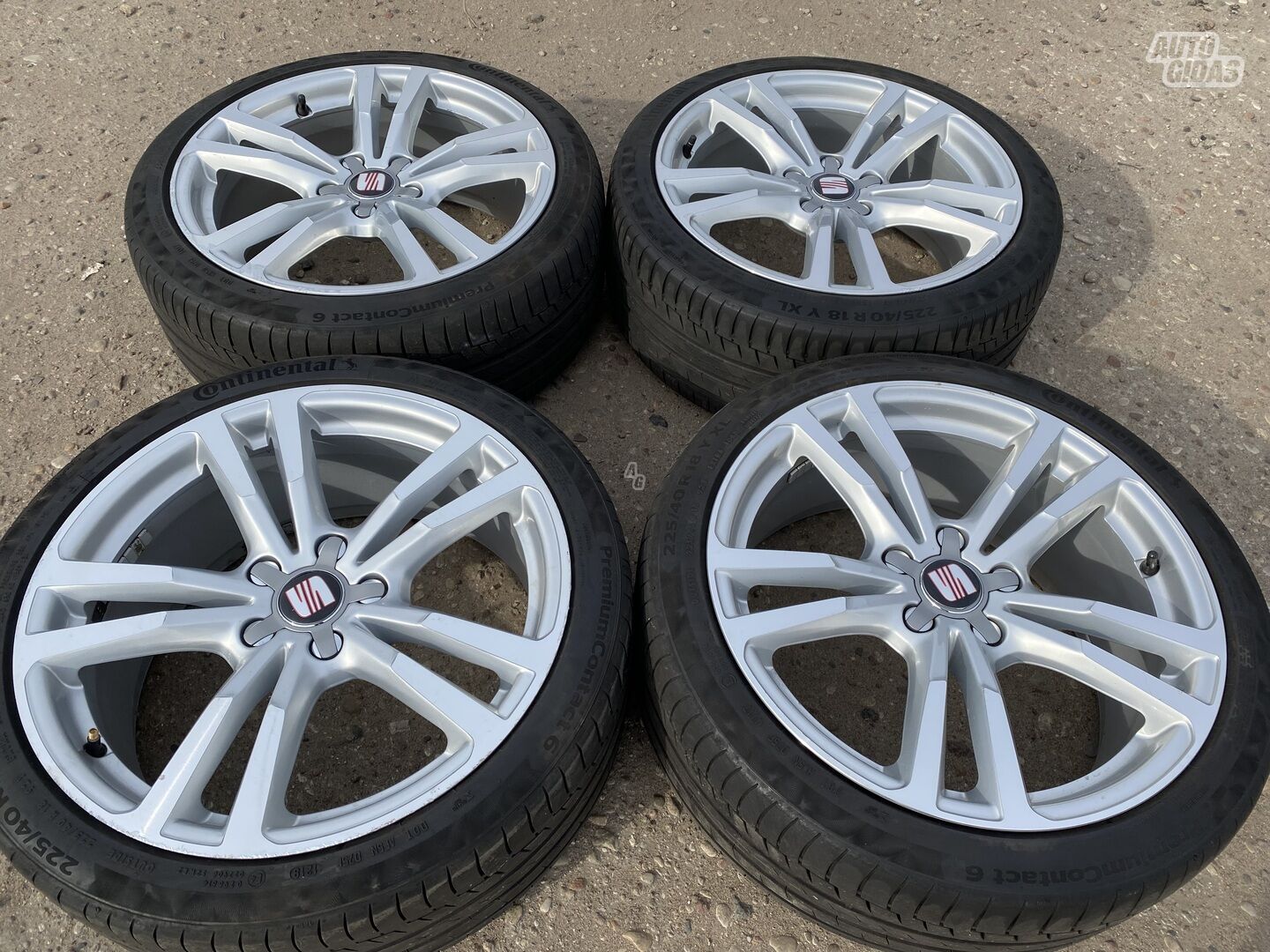 Seat Siunciam, 7,5J ET51 light alloy R18 rims