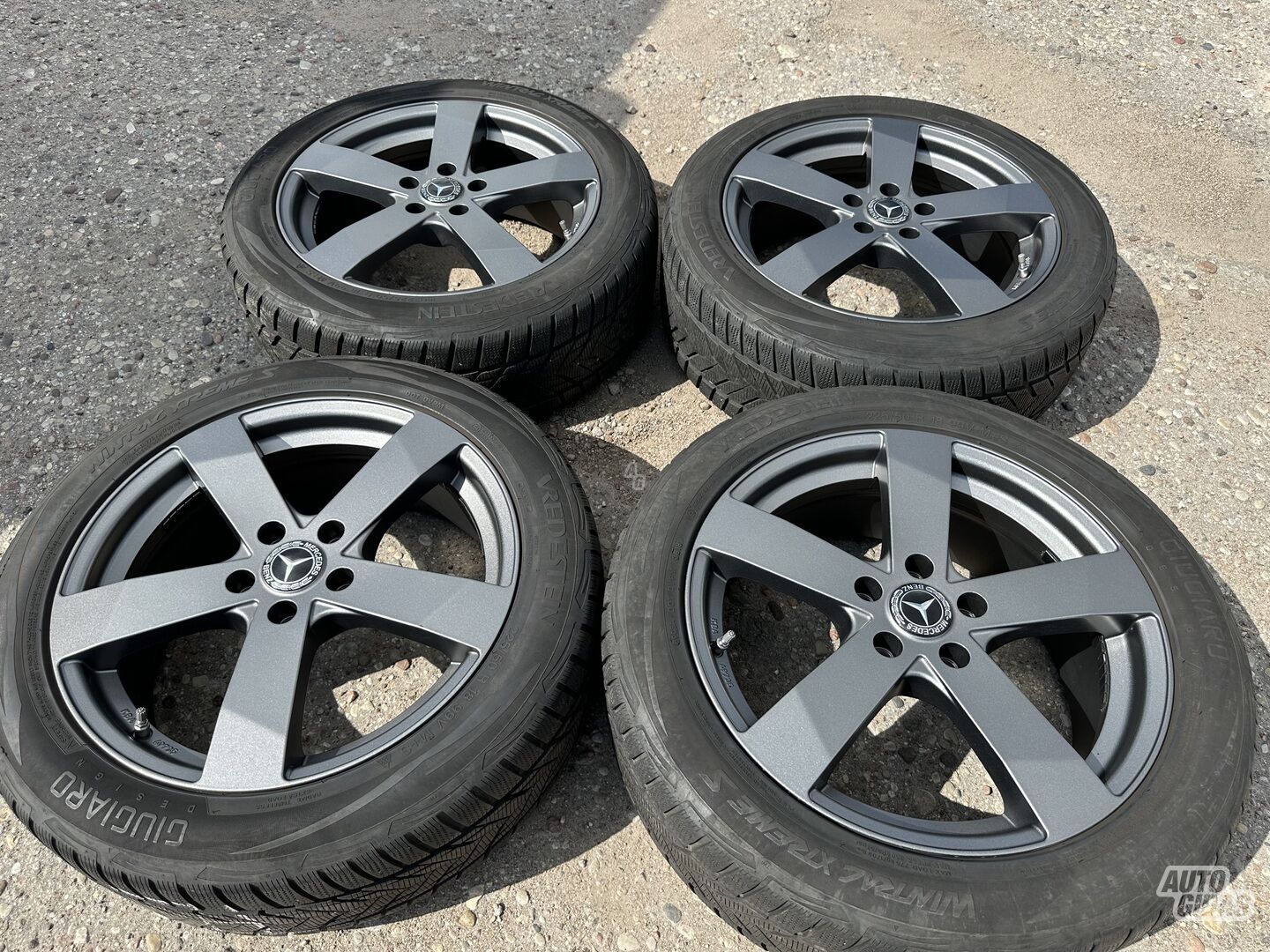 Mercedes-Benz Siunciam, 7,5J ET51 light alloy R18 rims