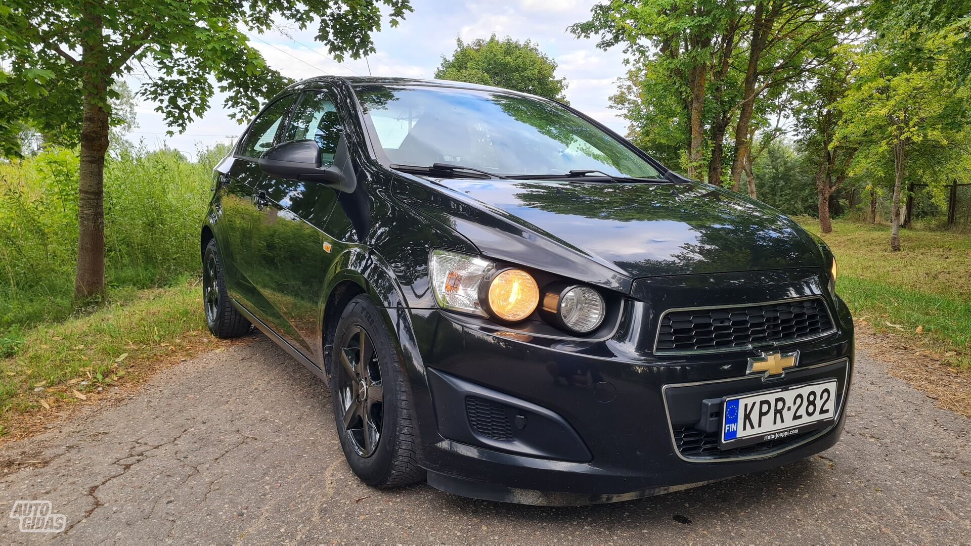 Chevrolet Aveo 2013 y Sedan