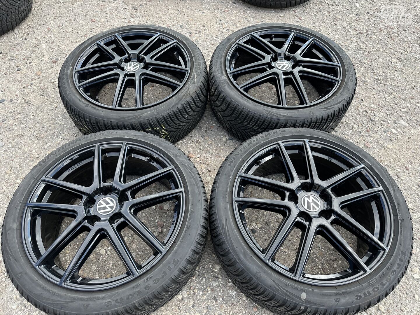 Volkswagen Siunciam, 8J ET47 light alloy R19 rims