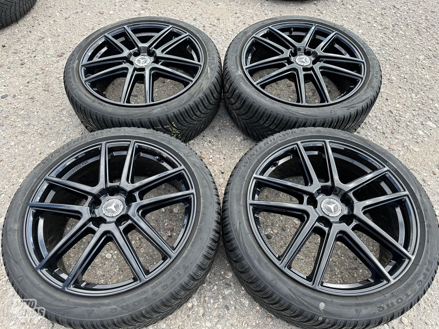 Mercedes-Benz Siunciam, 8J ET47 light alloy R19 rims