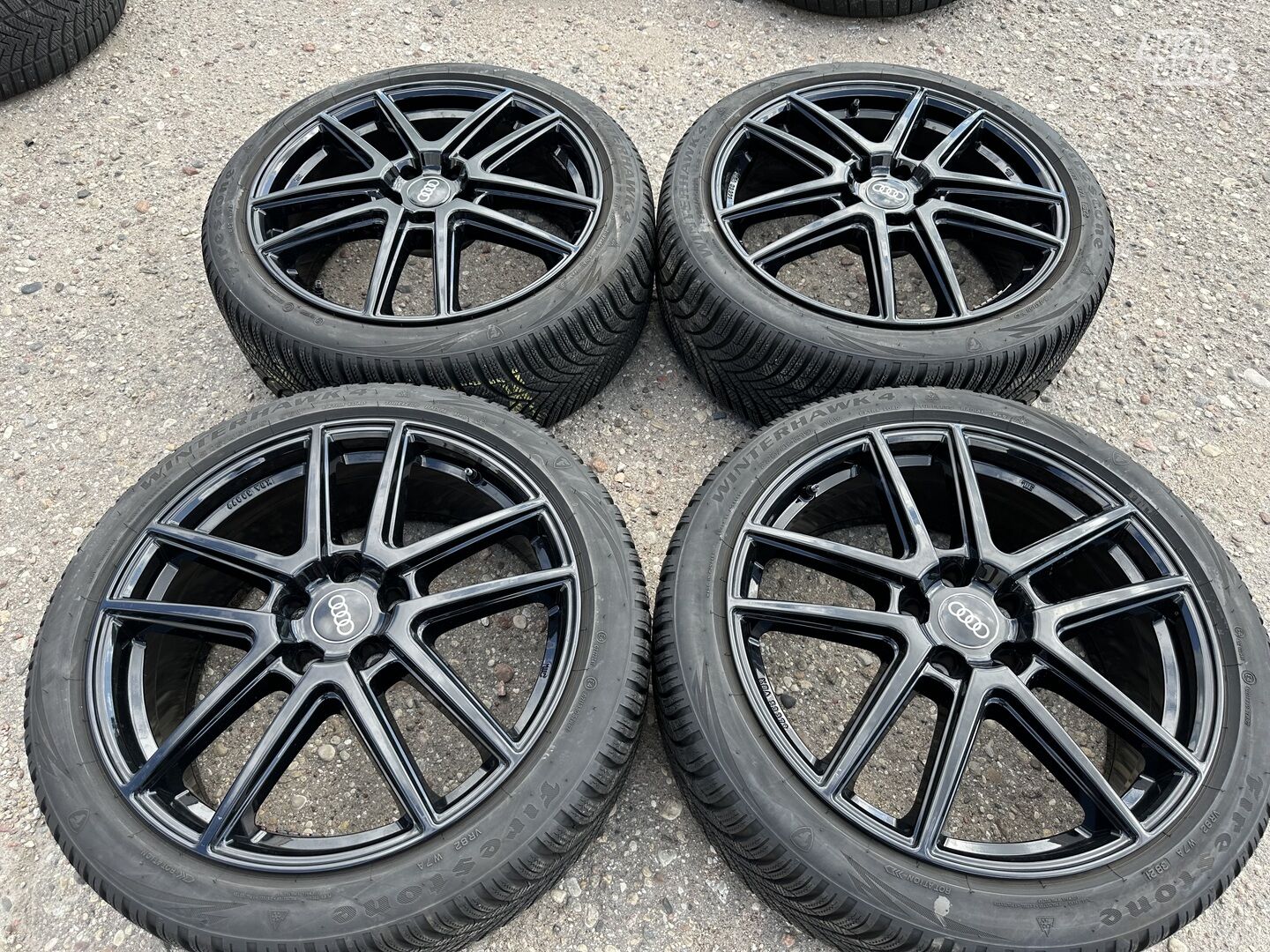 Audi Siunciam, 8J T47 light alloy R19 rims