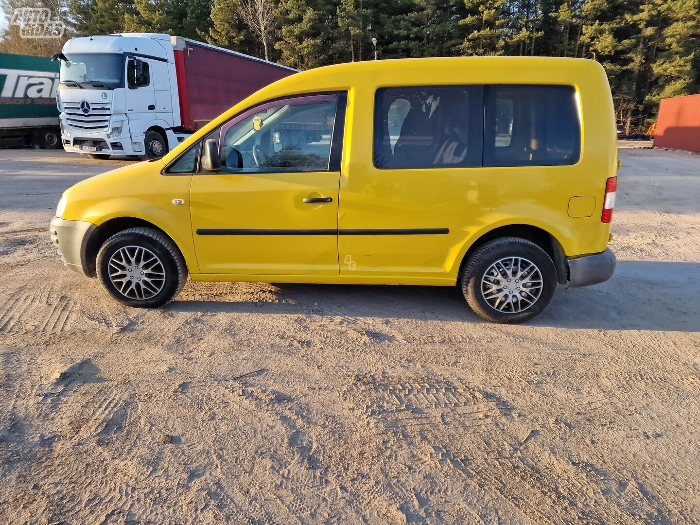 Volkswagen Caddy III 2009 m