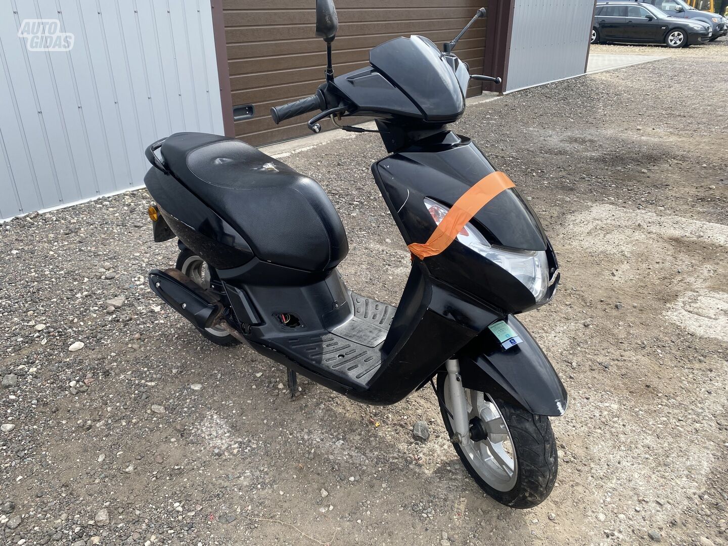 Peugeot Kisbee 2015 y Scooter / moped