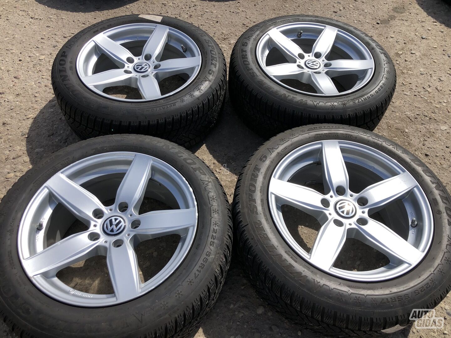 Volkswagen Siunciam, 7,5J ET37 Transporter light alloy R17 rims