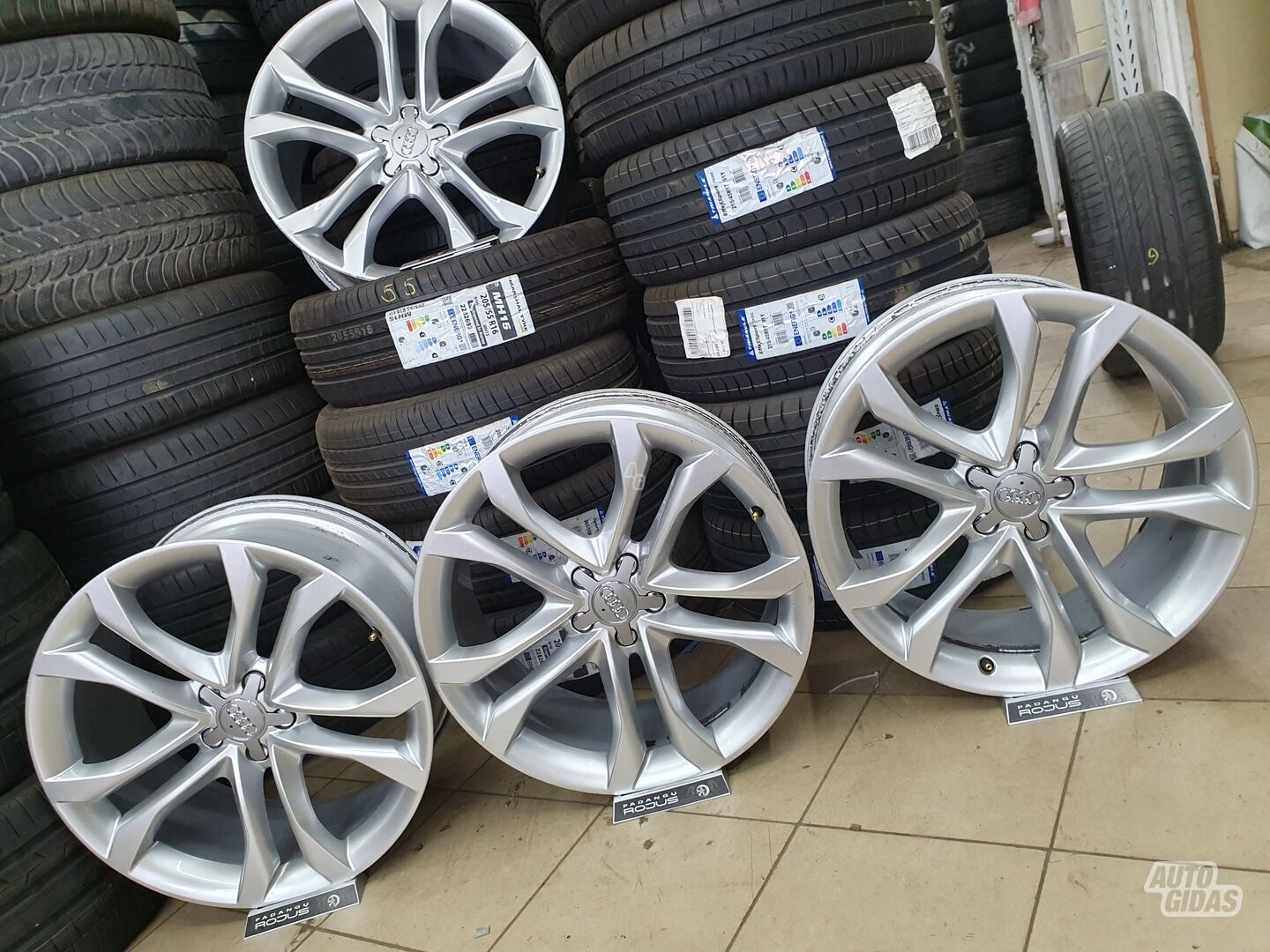 Speedline light alloy R20 rims