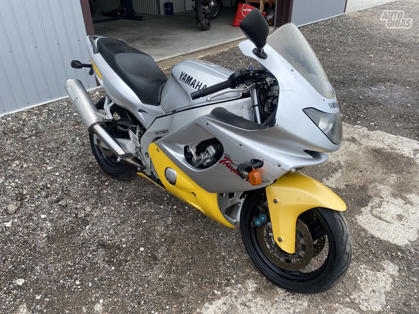 Yamaha YZF 1996 y Sport / Superbike motorcycle