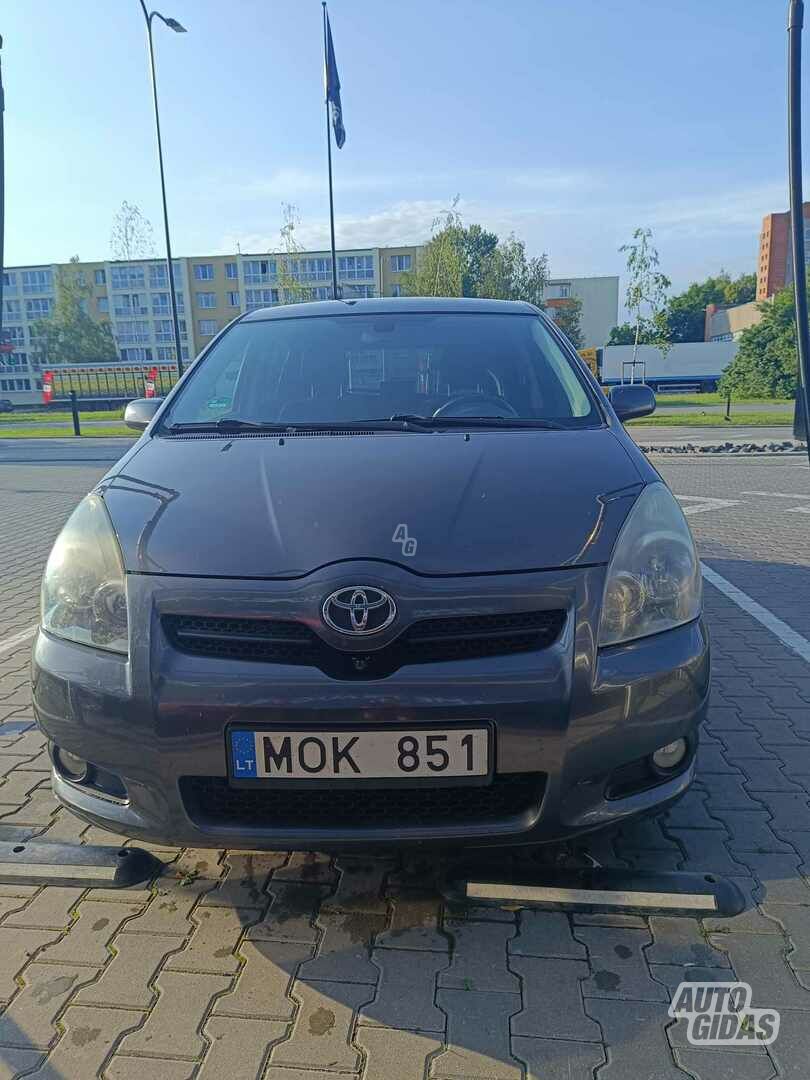 Toyota Corolla Verso 2007 г Минивэн