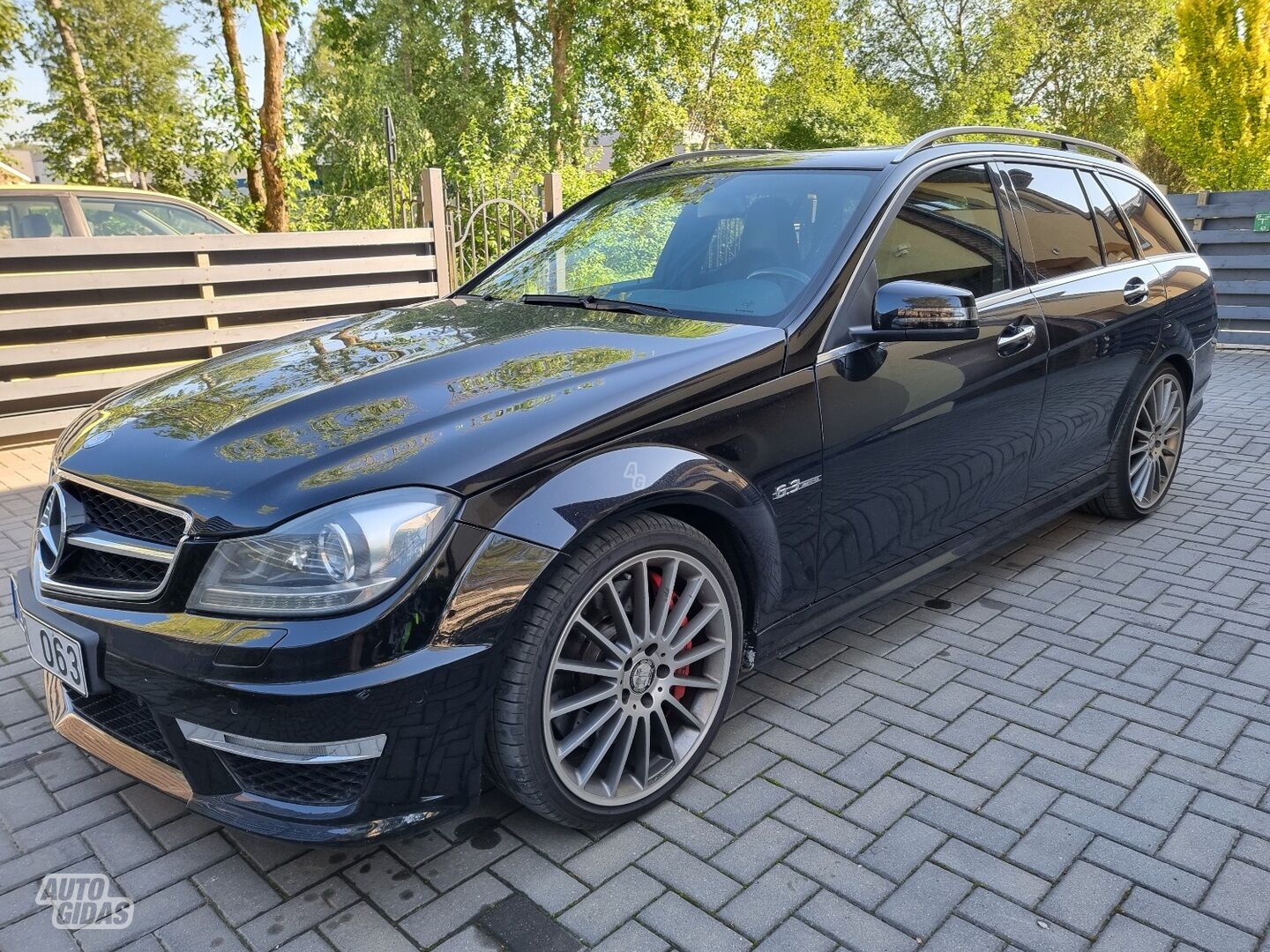 Mercedes-Benz C 63 AMG C63 AMG PERFORMANCE 2012 m