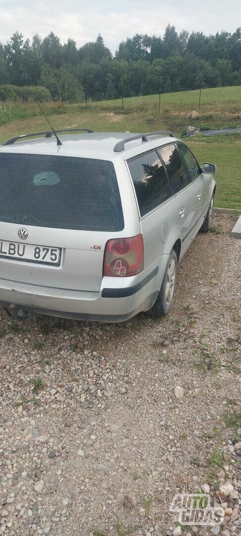 Volkswagen Passat B5 FL TDI Basis 2001 г