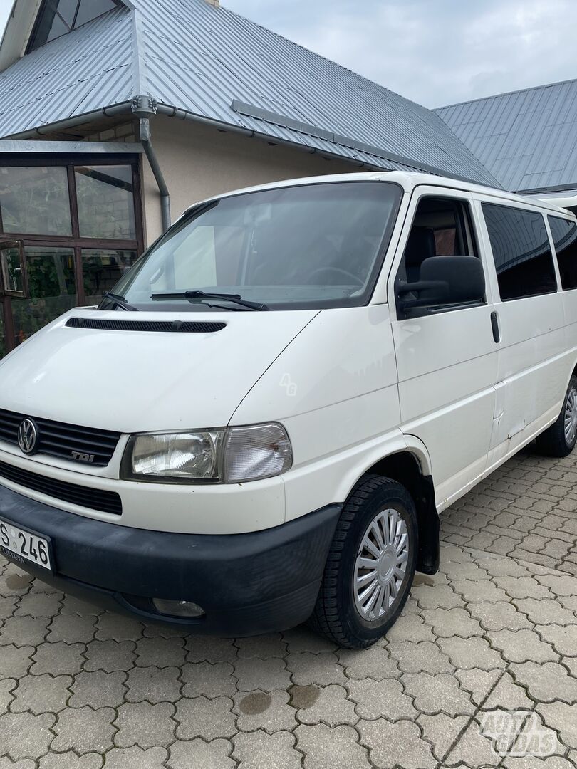 Volkswagen Caravelle 2001 y Minibus