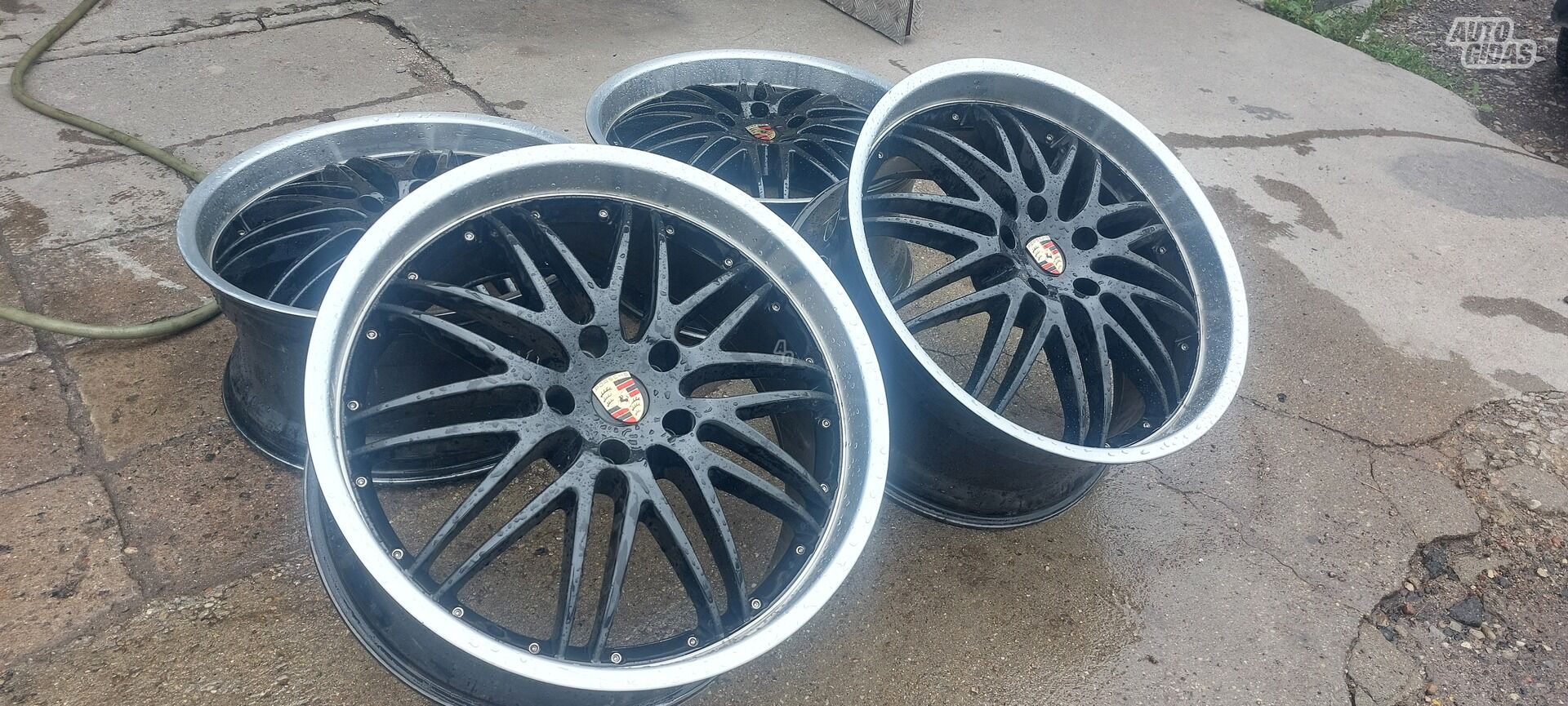 Porsche Cayenne light alloy R22 rims