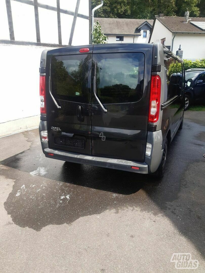 Opel Vivaro 2010 y parts