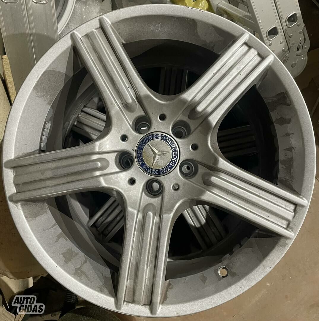 Light alloy R18 rims