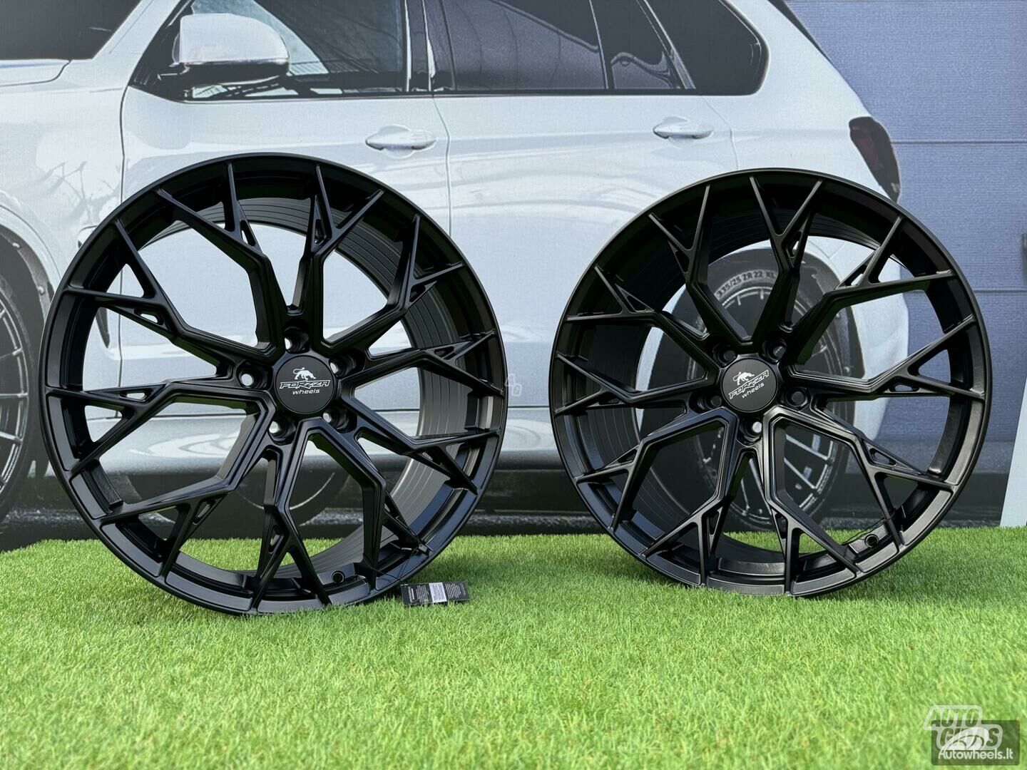 Autowheels Forzza Titan F10 F30 F32 F36 lengvojo lydinio R19 ratlankiai