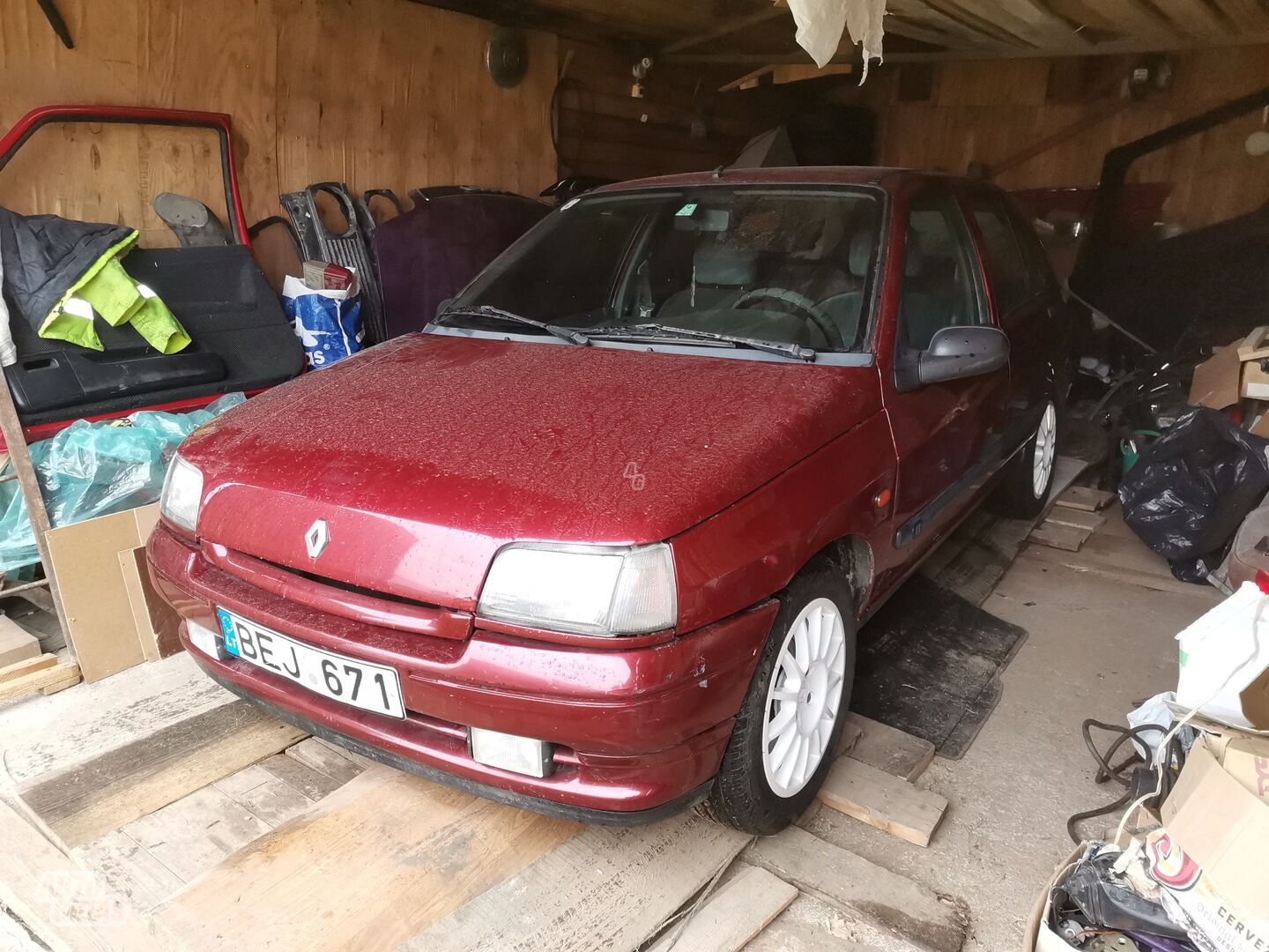 Renault Clio RT 1995 y