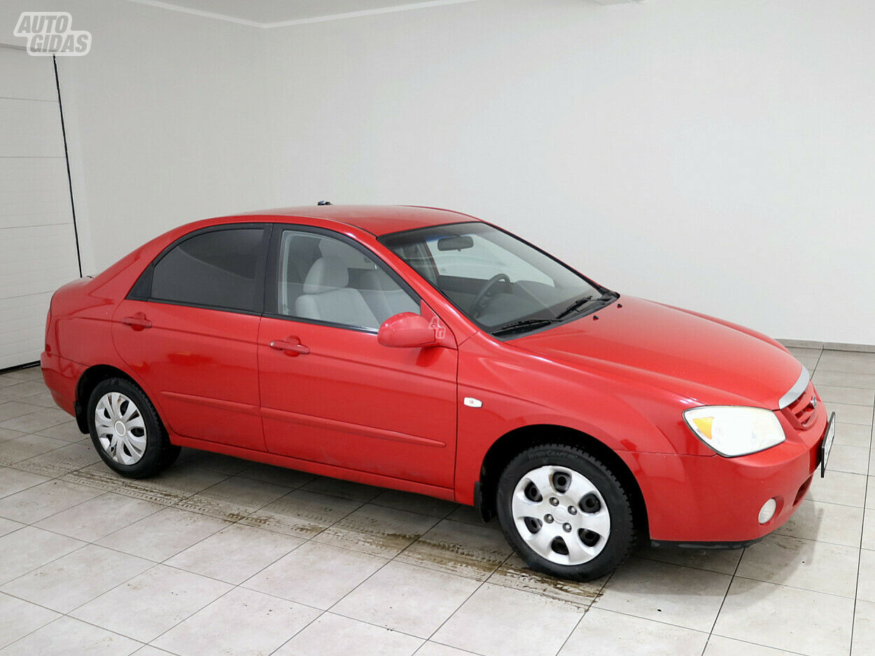 Kia Cerato 2006 y Sedan