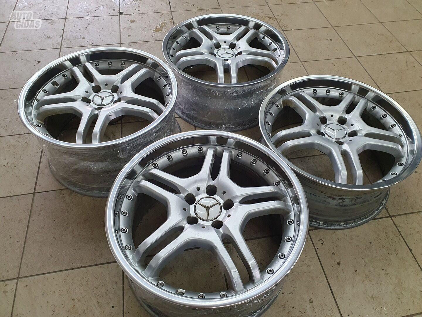 Light alloy R19 rims