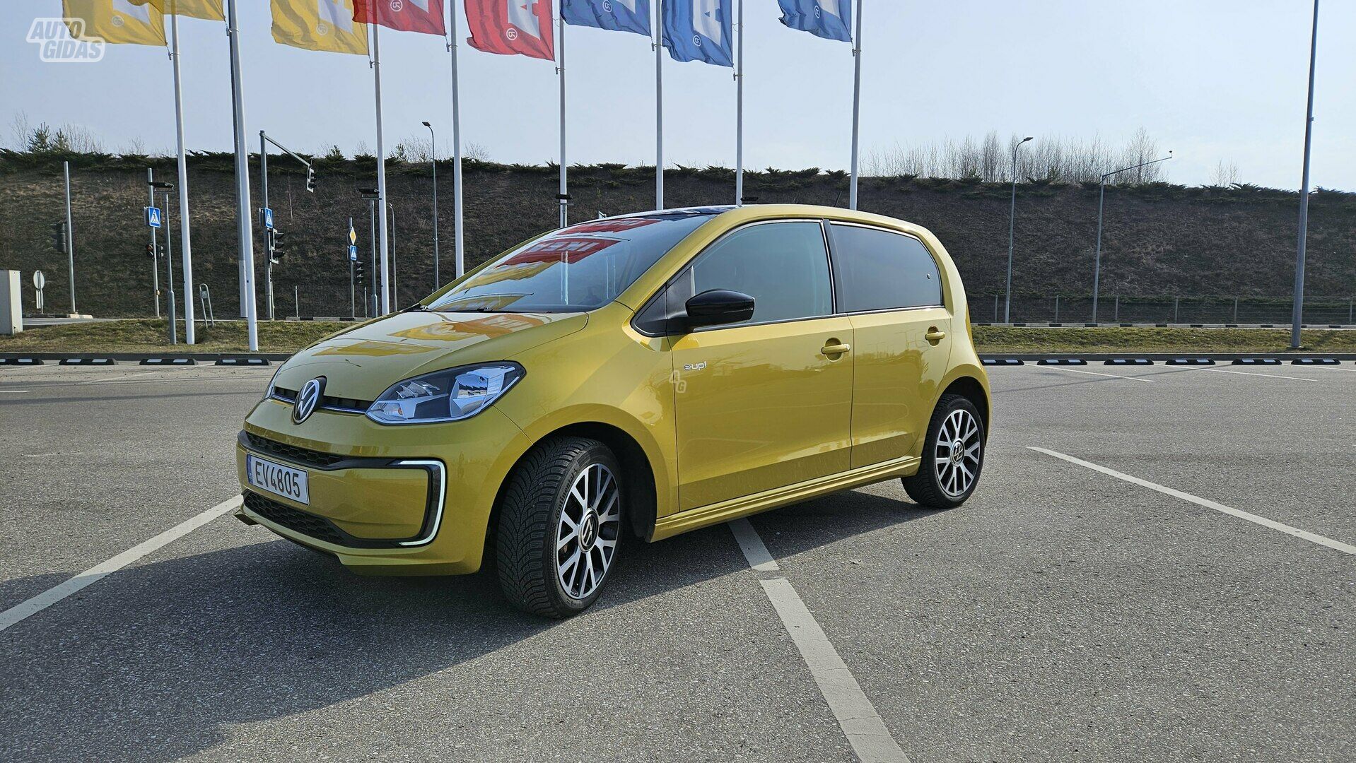 Volkswagen e-Up 2020 г Хэтчбек