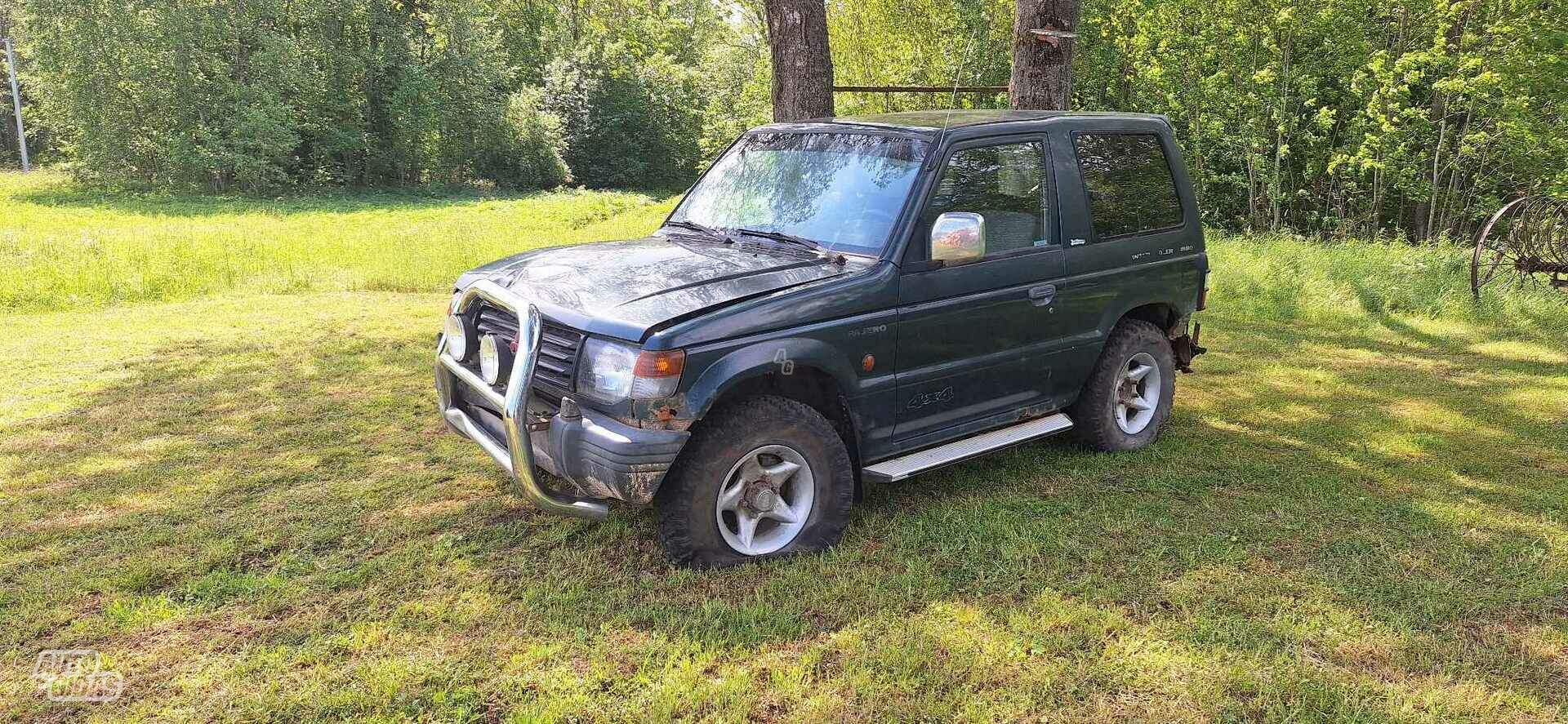 Mitsubishi Pajero 1999 y Off-road / Crossover