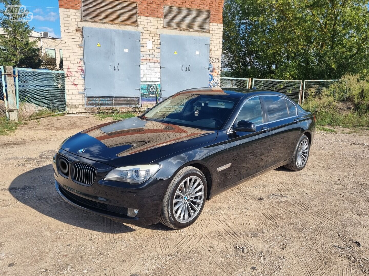 Bmw 740 i L 2011 m