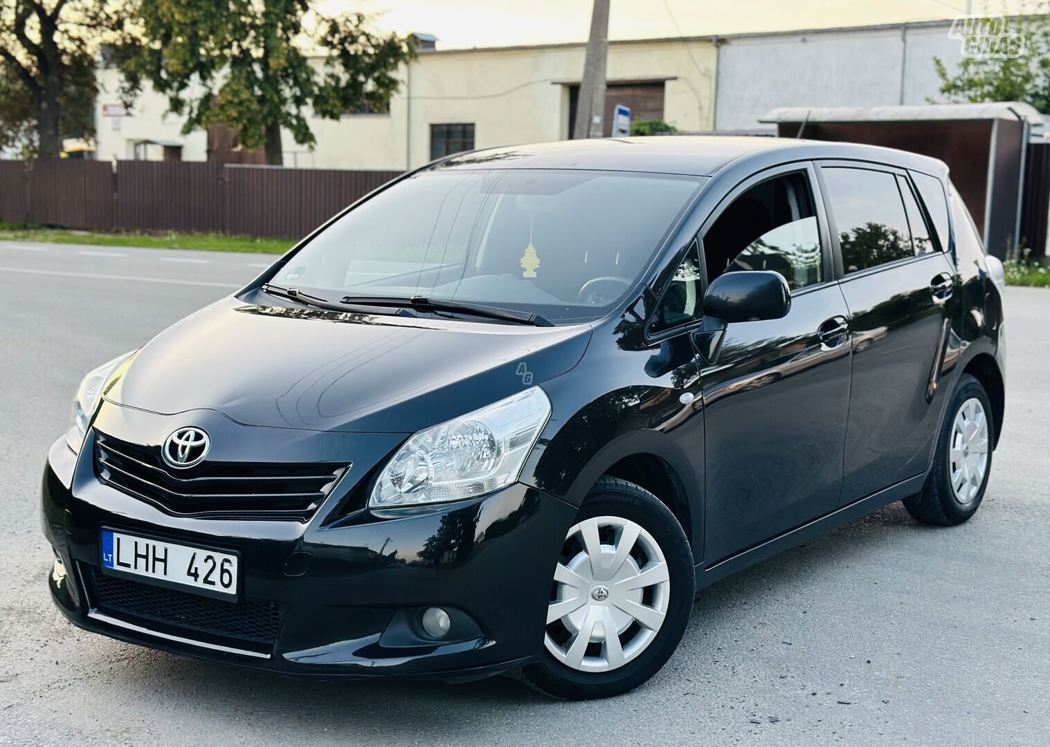 Toyota Verso 2010 y Van