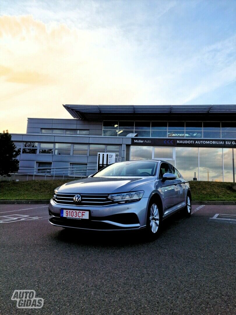 Volkswagen Passat 2021 y Sedan