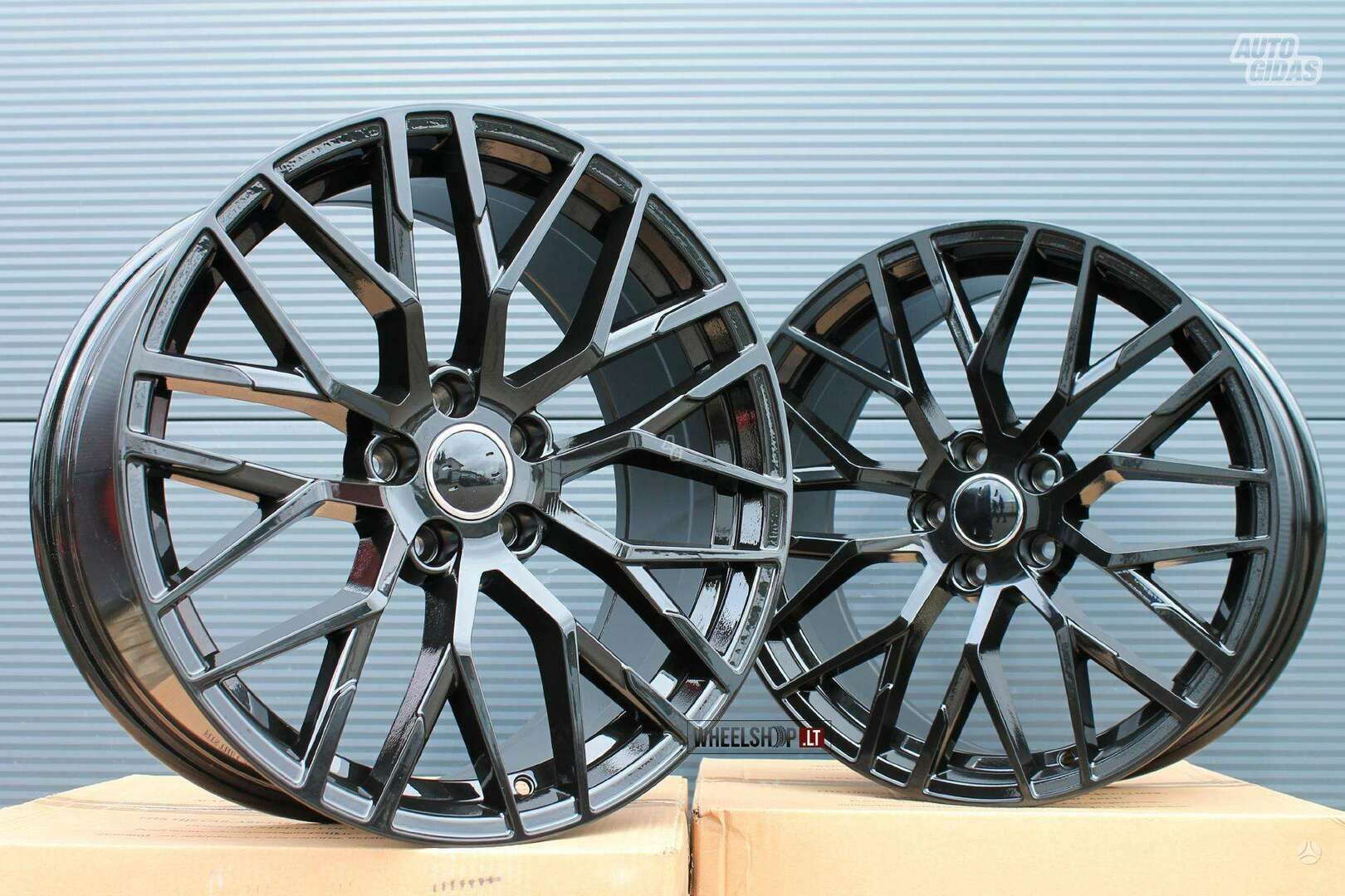 R8 EU-XFE30 style Gloss rims