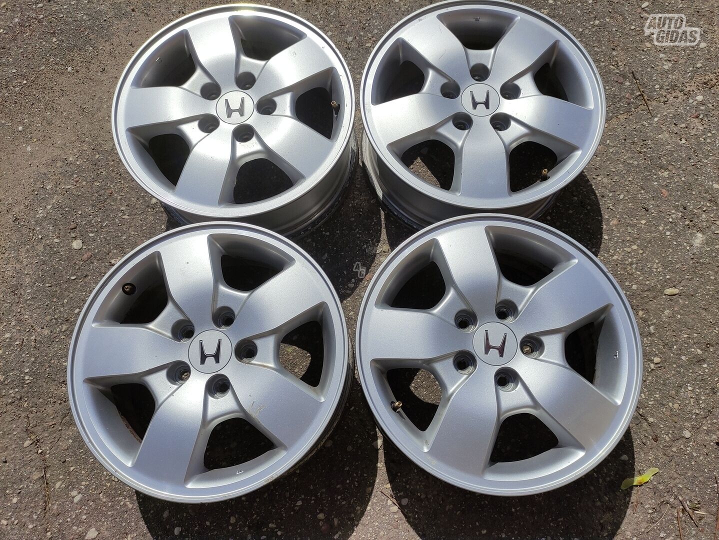 Honda HR-V light alloy R16 rims