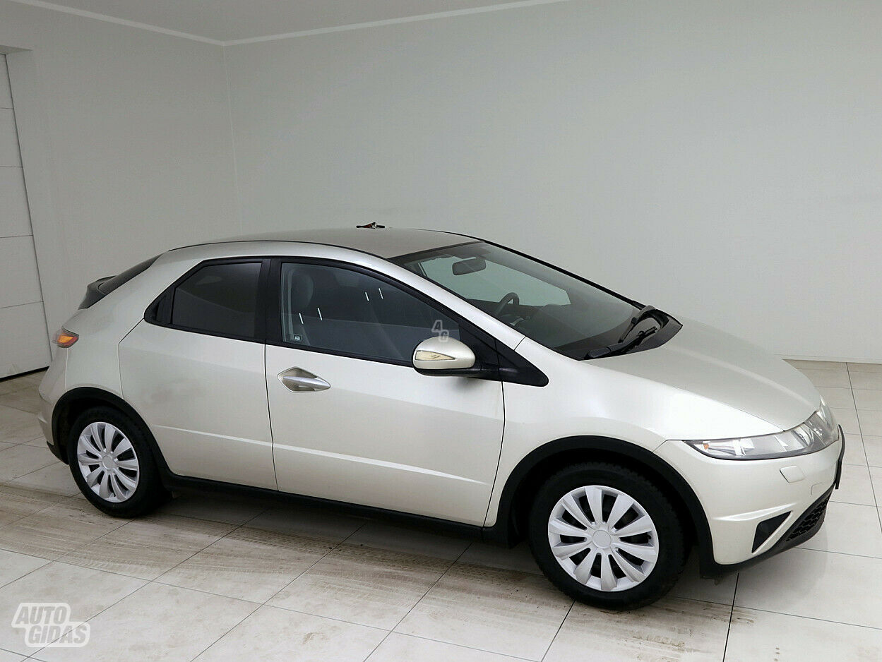 Honda Civic 2006 m Hečbekas