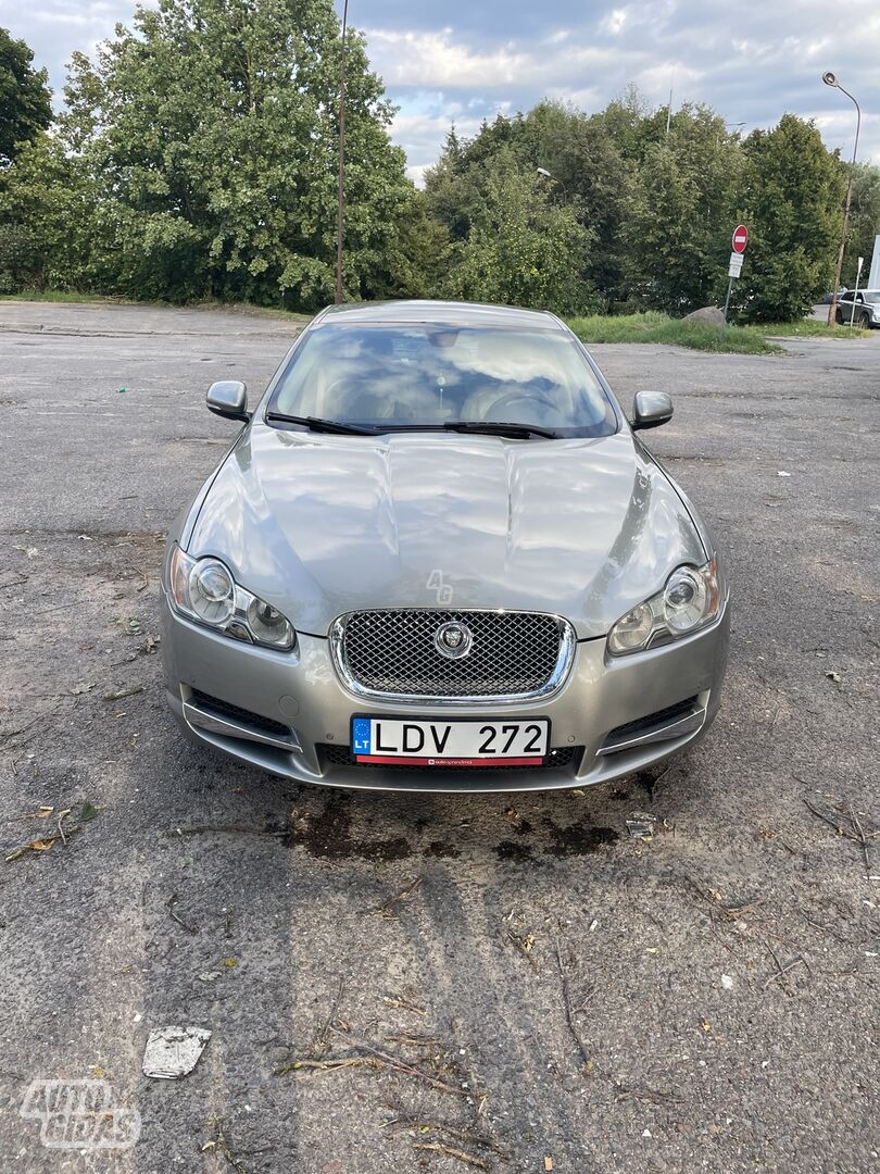 Jaguar XF 2010 г Седан