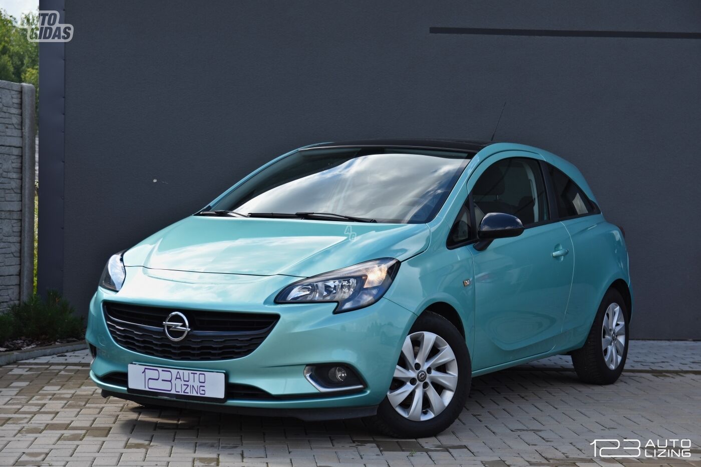 Opel Corsa 2015 г Хэтчбек