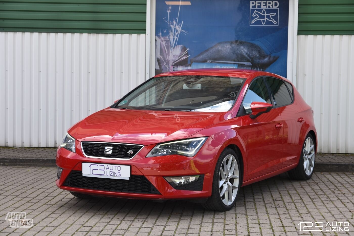 Seat Leon 2013 г Хэтчбек