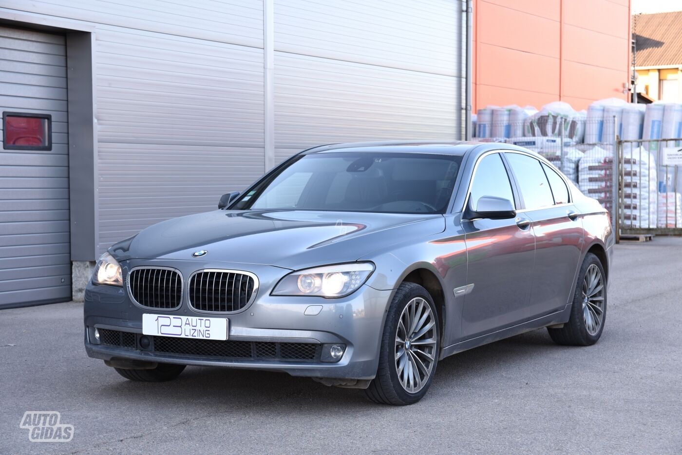 Bmw 730 2011 m Sedanas