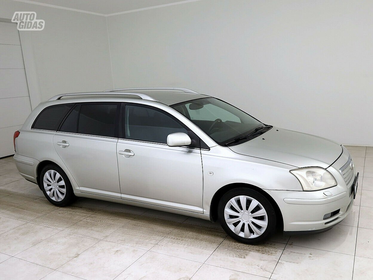 Toyota Avensis 2005 г Универсал