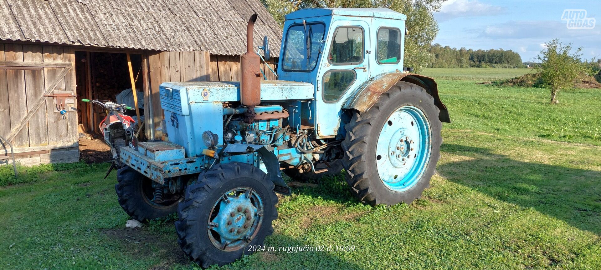 T40 Lipecko TG (LTZ) 1984 y Tractor