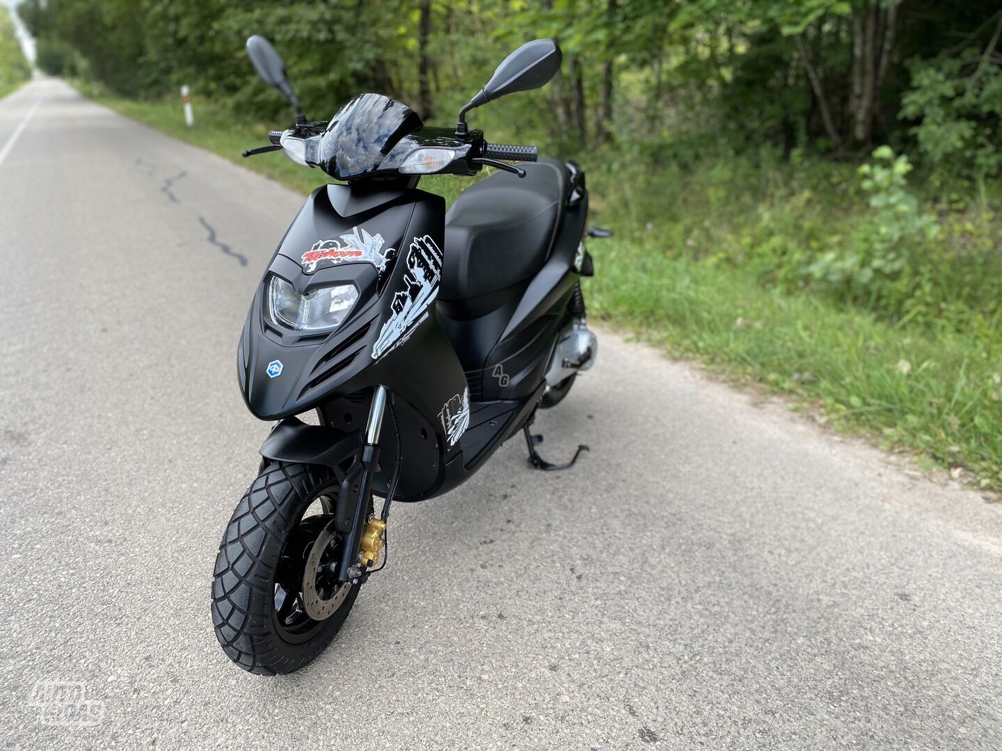 Aprilia SR 2018 y Scooter / moped