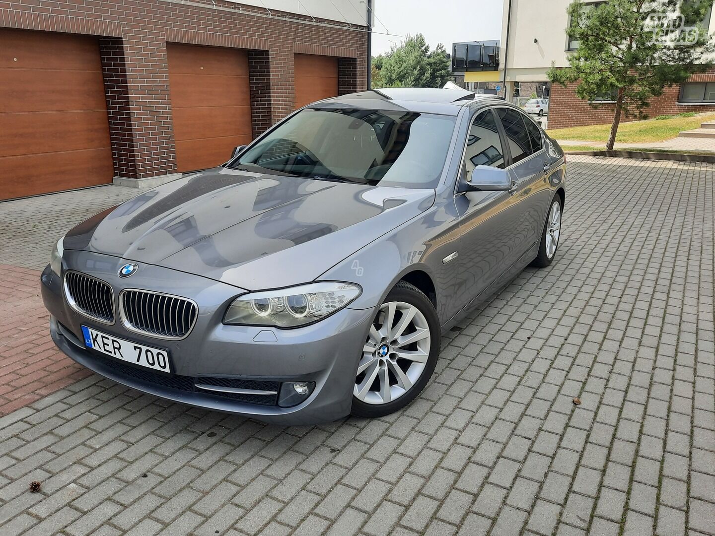 Bmw 520 2012 m Sedanas