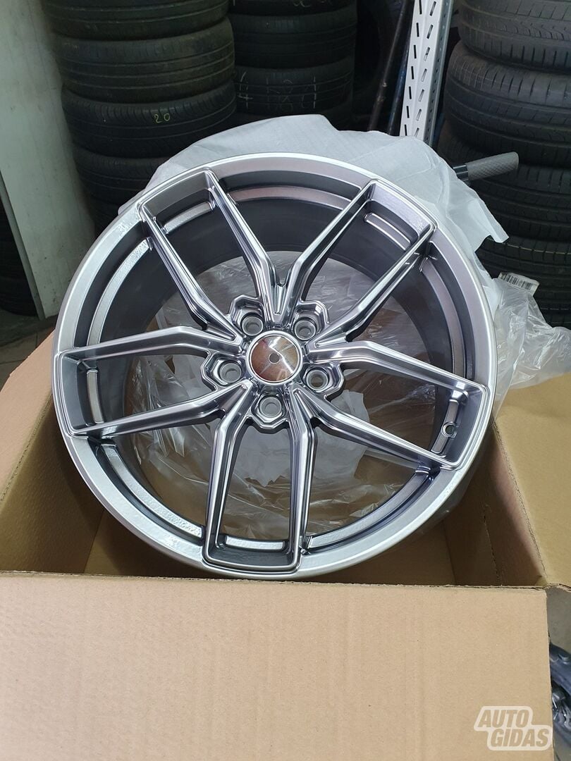 Light alloy R18 rims