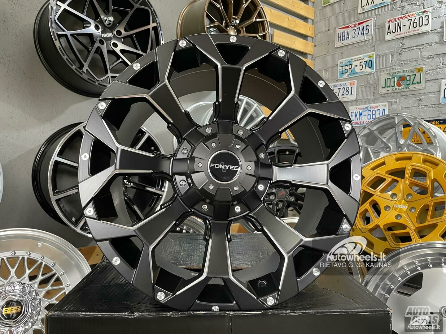 Autowheels Vader 4x4 Off Road Style F150 lengvojo lydinio R18 ratlankiai