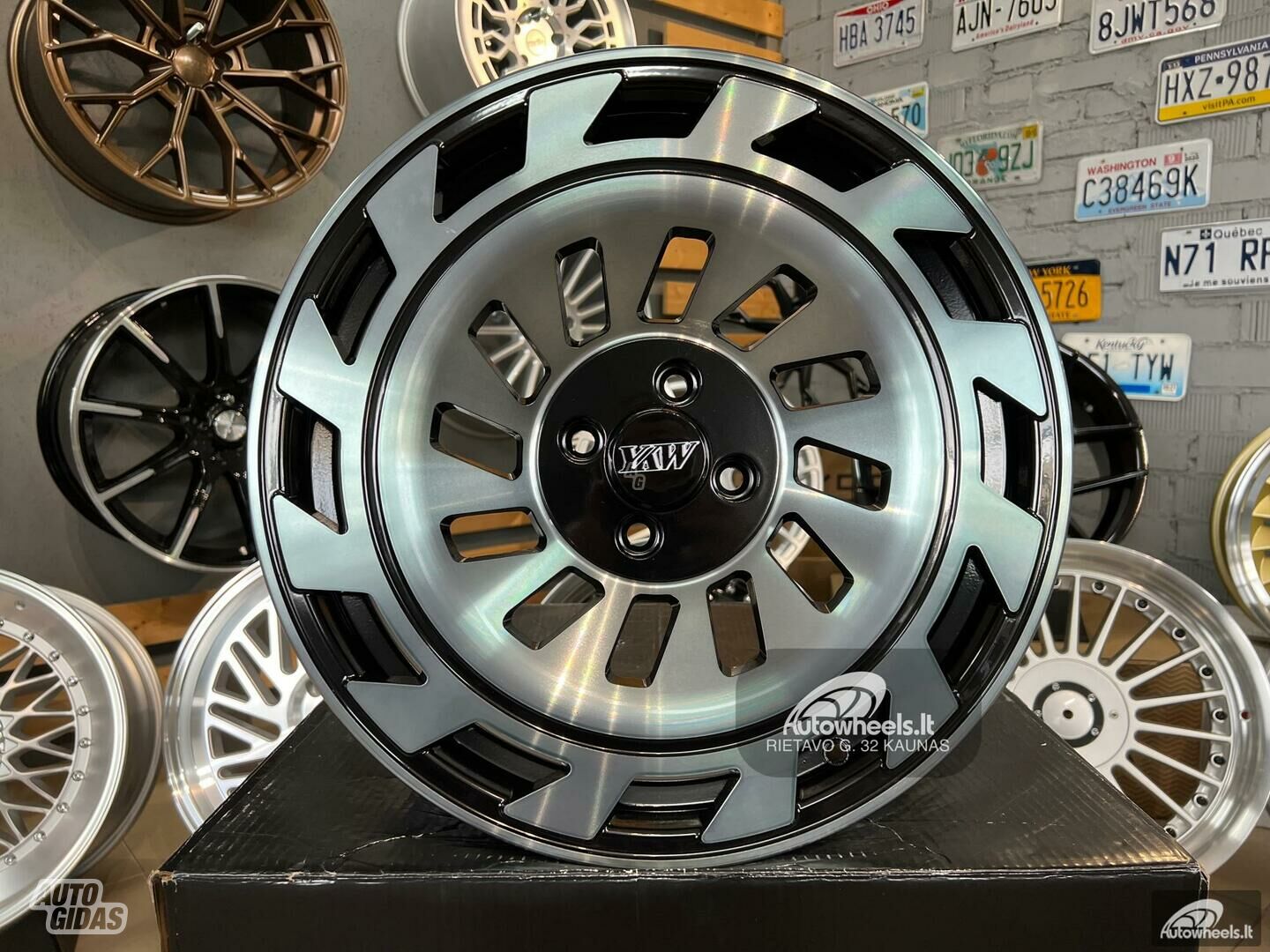 Autowheels Rotiform style JDM Audi Black light alloy R17 rims