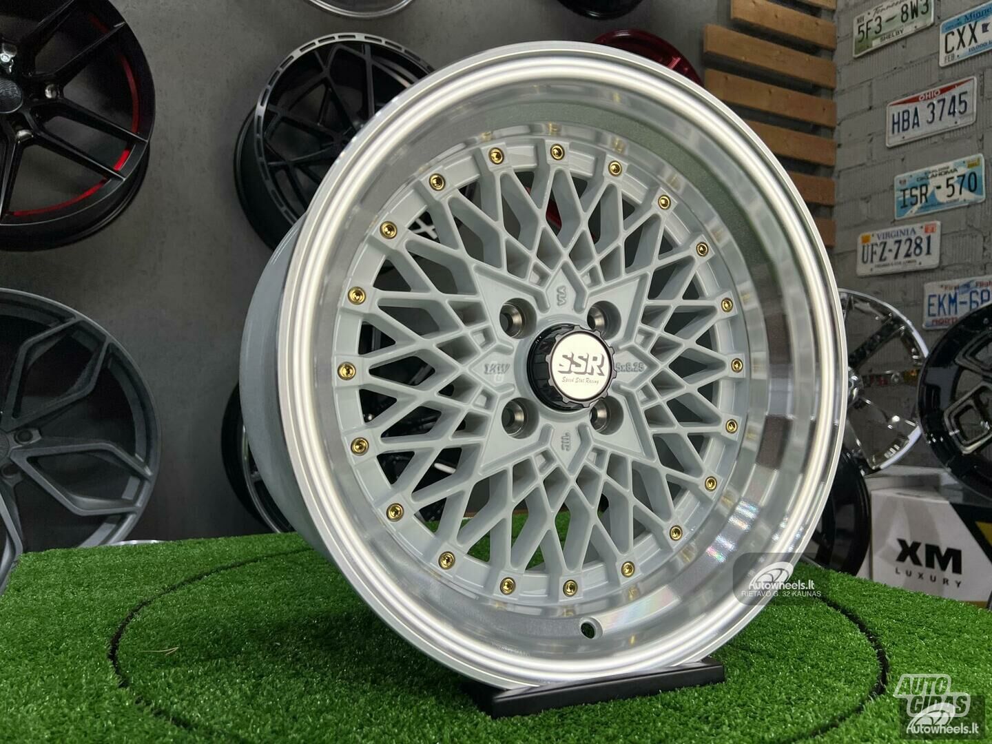 Autowheels SSR Mesh Formula Style White lengvojo lydinio R15 ratlankiai