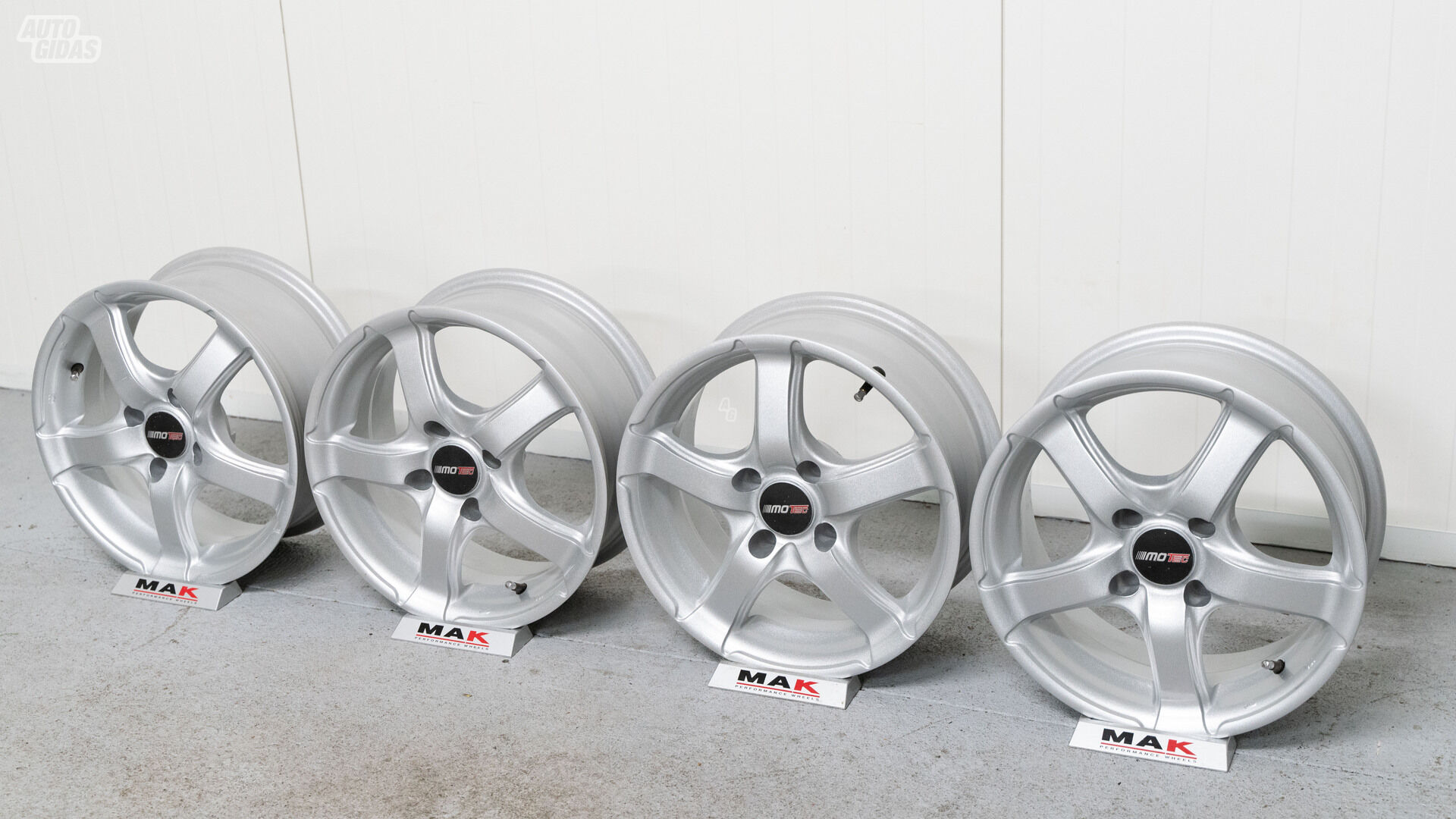 Light alloy R15 rims