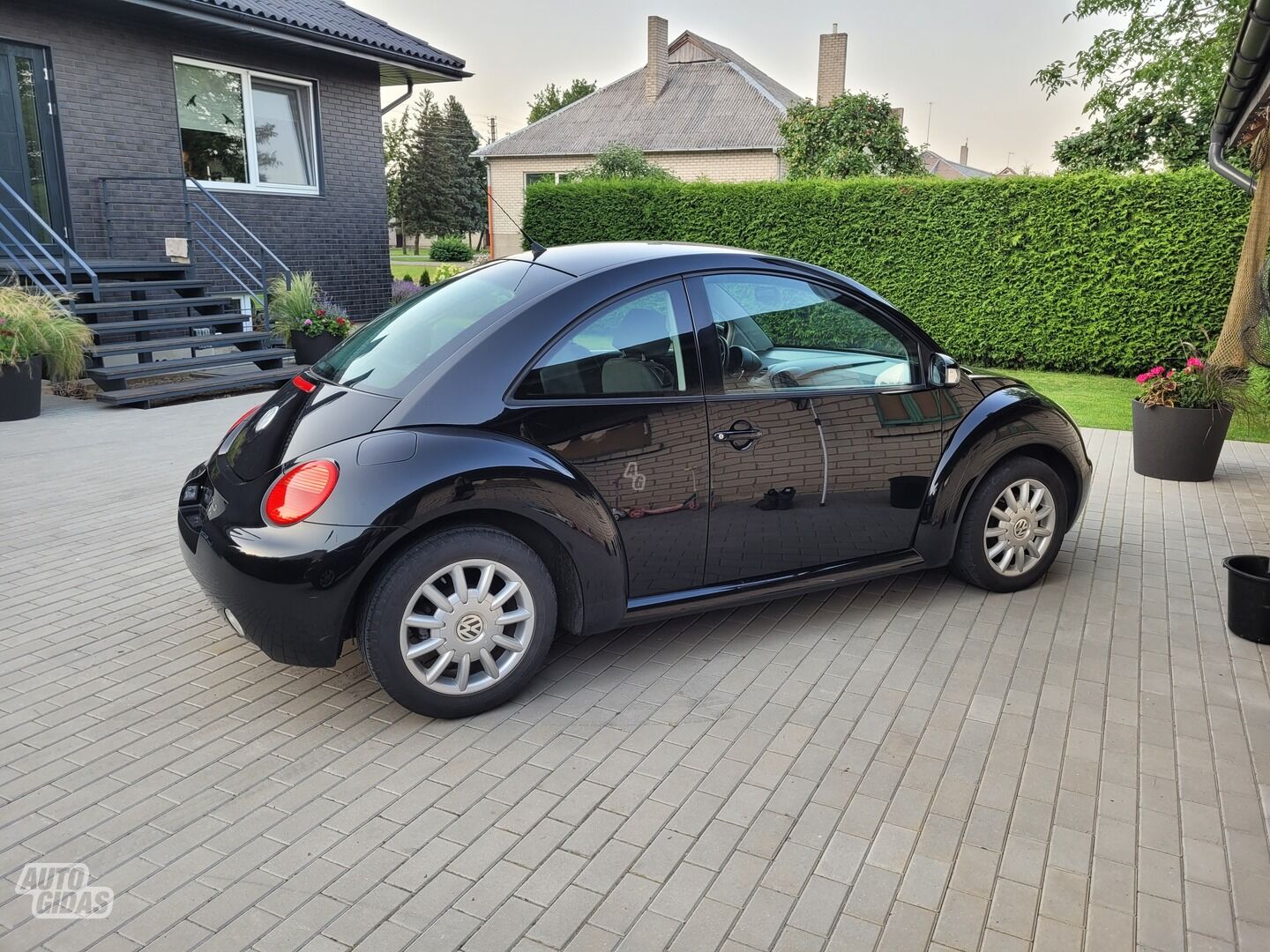 Volkswagen Beetle 2005 г Хэтчбек