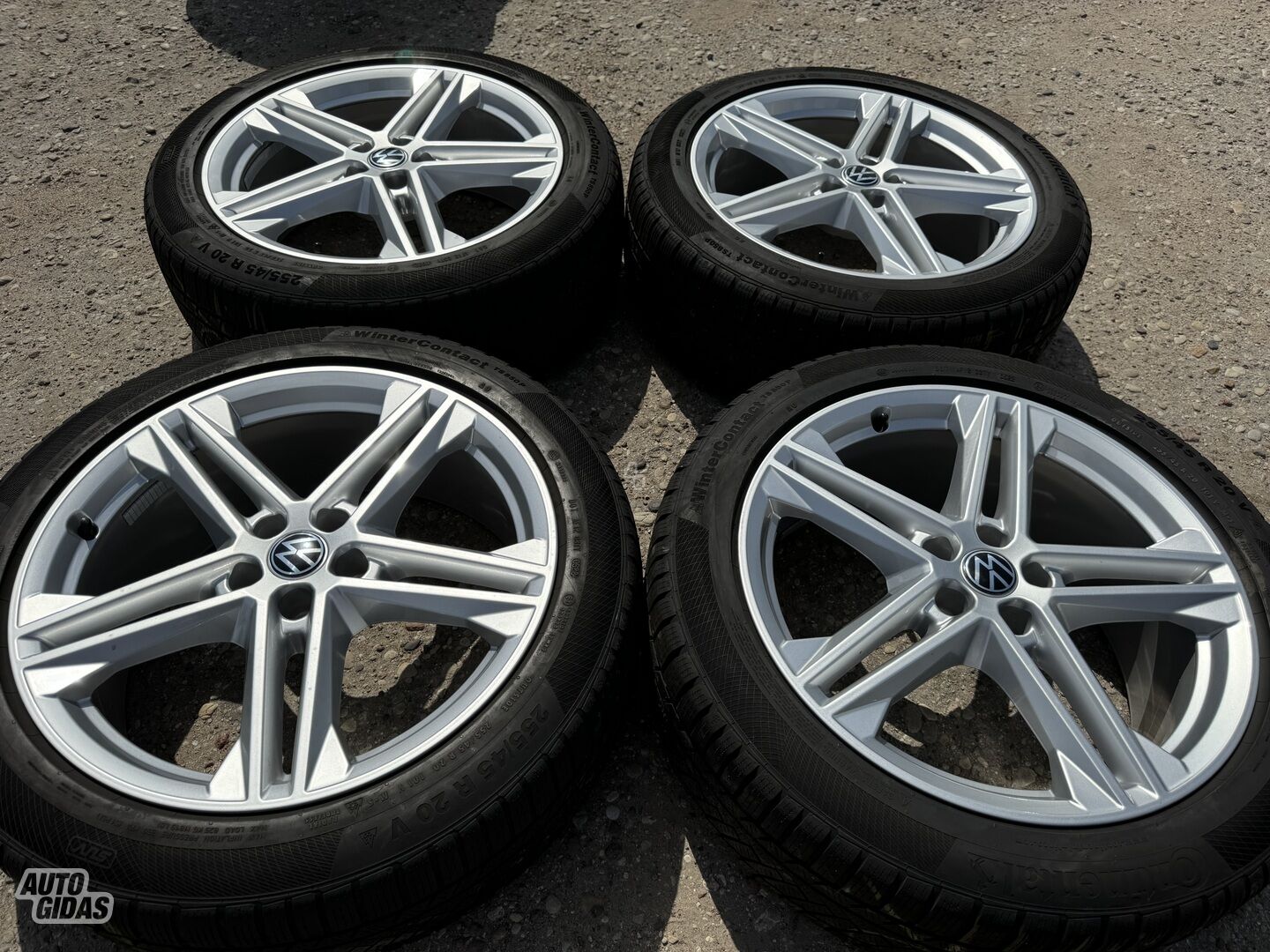 Volkswagen Siunciam, 8J ET39 Tiguan light alloy R20 rims