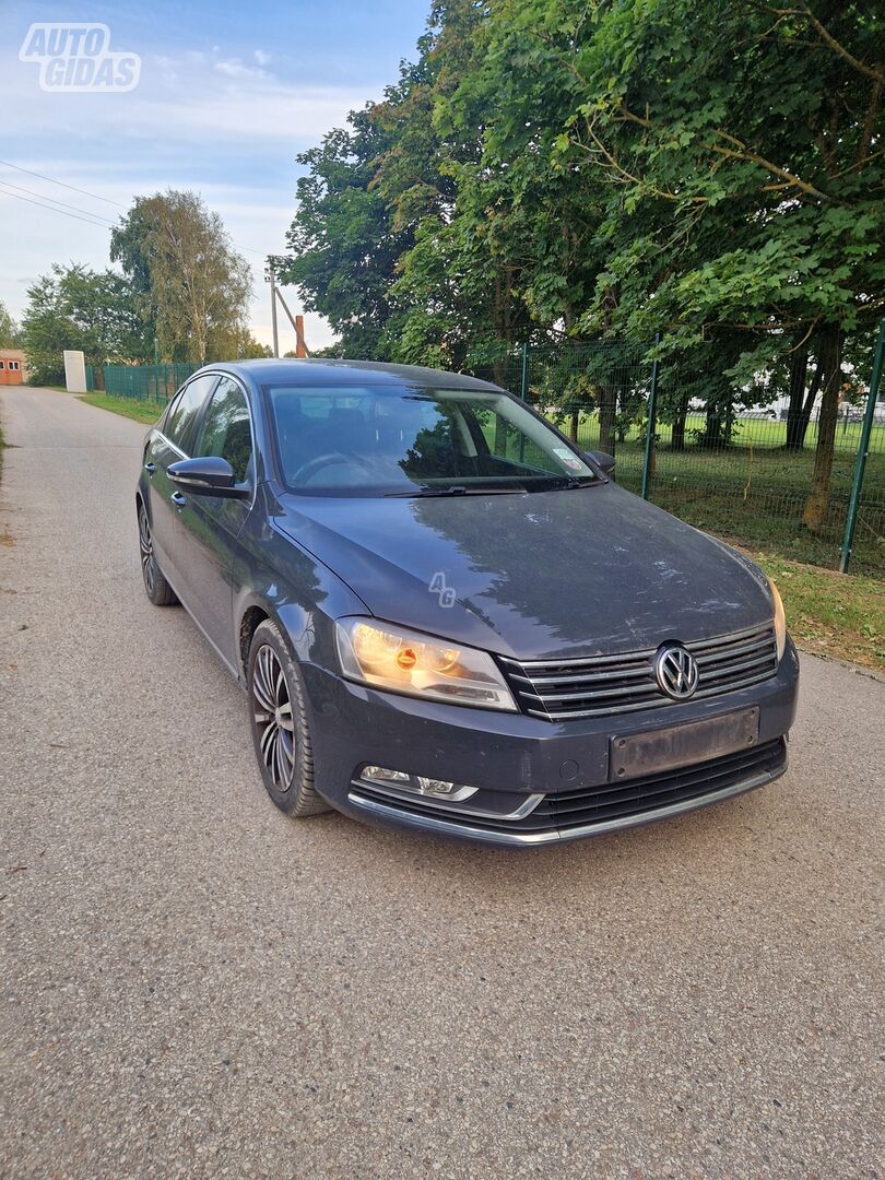 Volkswagen Passat B7 2011 y parts