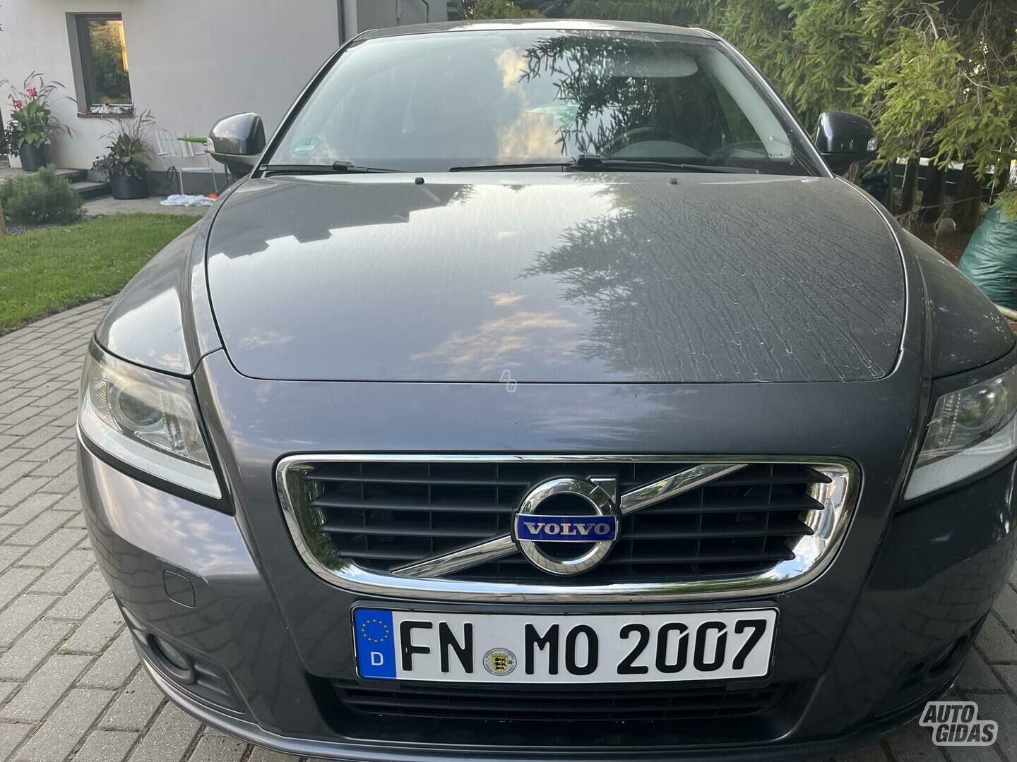 Volvo V50 D2 2011 y