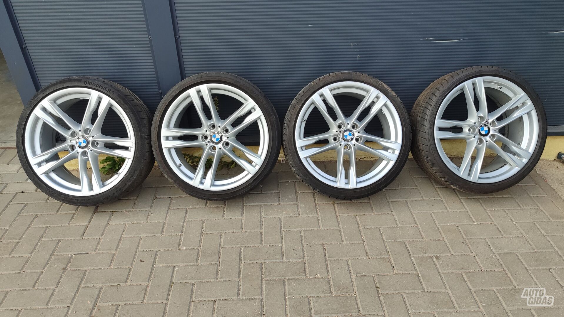 Light alloy R20 rims