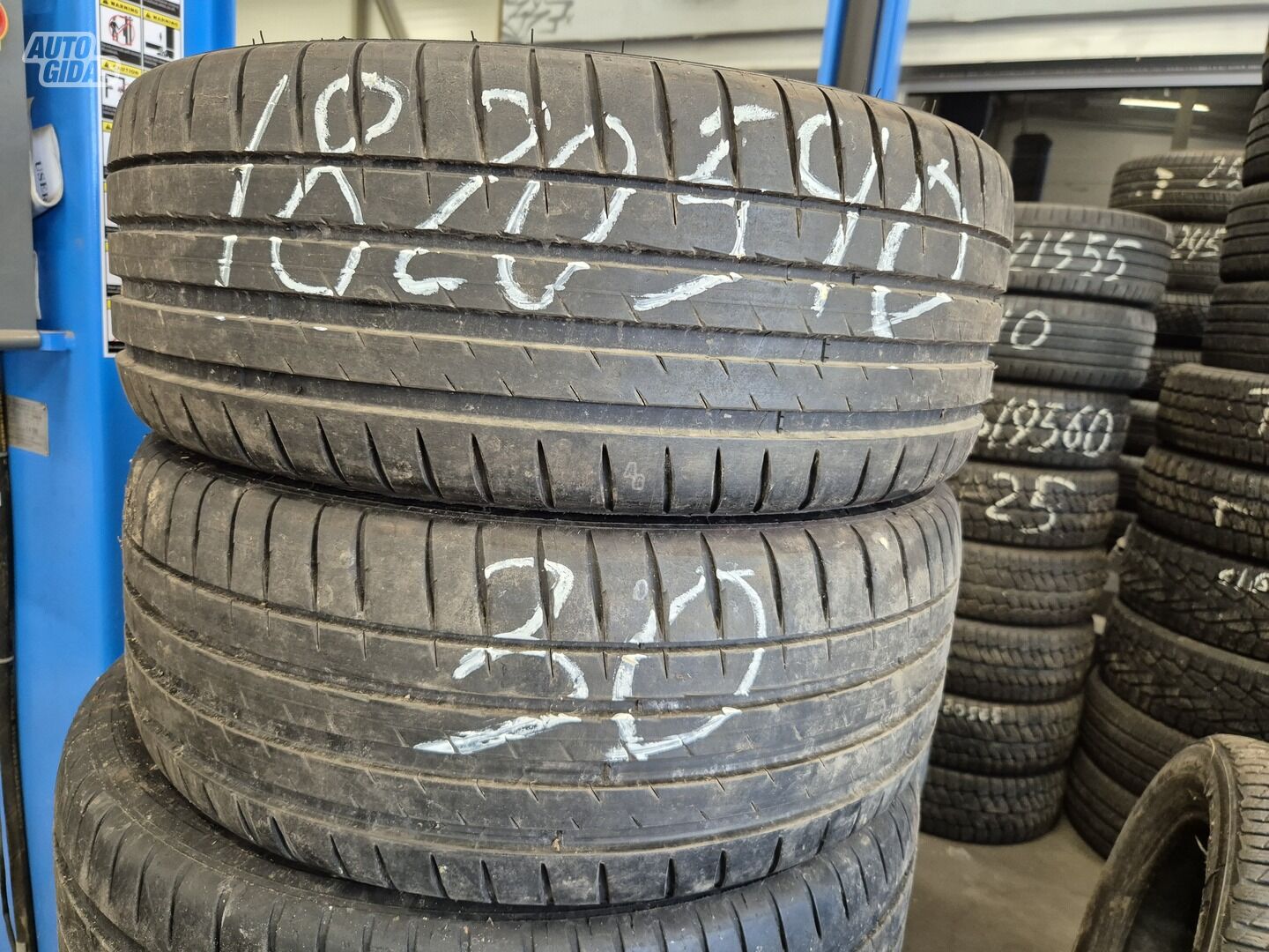 R18 summer tyres passanger car